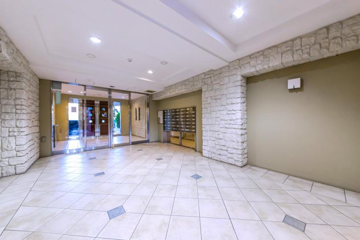 ゼファー西新井プラウディーヌ-14-エントランス