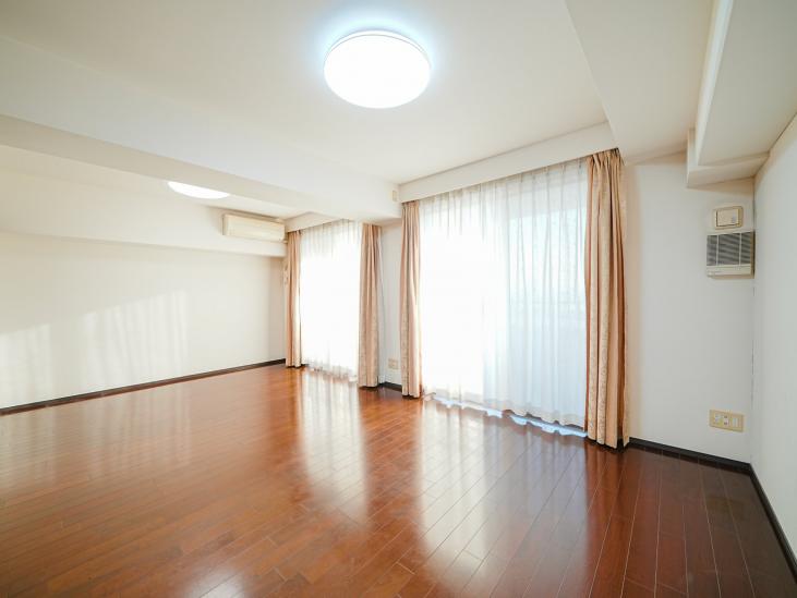 イニシア千住曙町-4-リビング