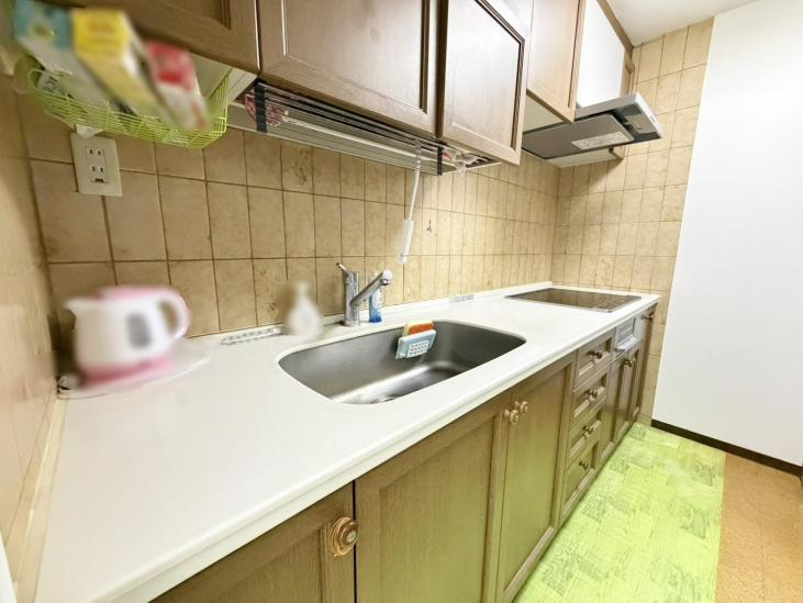 朝日綾瀬マンション-6-駐車場