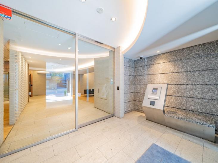 ザ・グランアルト綾瀬-6-エントランス