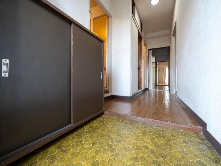 グリーンコーポ千寿　２号棟-13-玄関