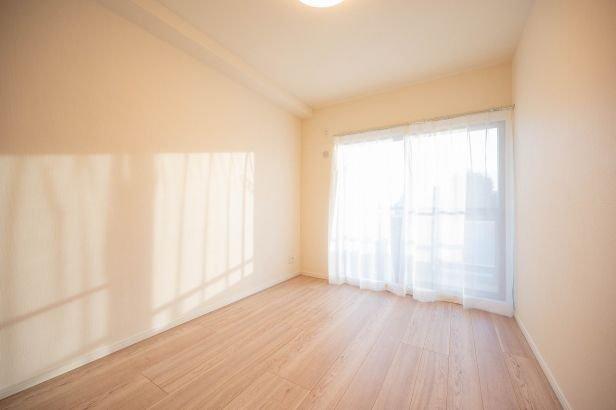 リヴラックスお花茶屋-6-室内