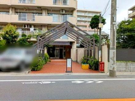 ライオンズマンションお花茶屋-10-エントランス