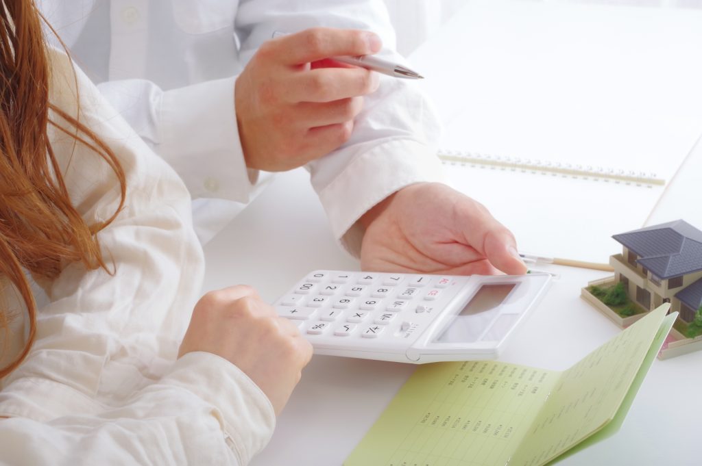 ローン残債があってもマンション売却は可能!手順・費用・対処法を解説