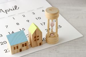 マンション売却にかかる期間は約4～10か月！長引く原因と早く売るコツ