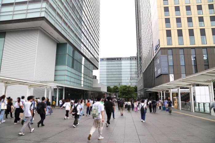 さいたま新都心駅 西口側の街並み