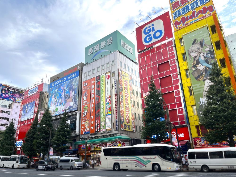 秋葉原駅周辺の街並みを現地調査！再開発情報とおすすめの暮らしのスポットを紹介