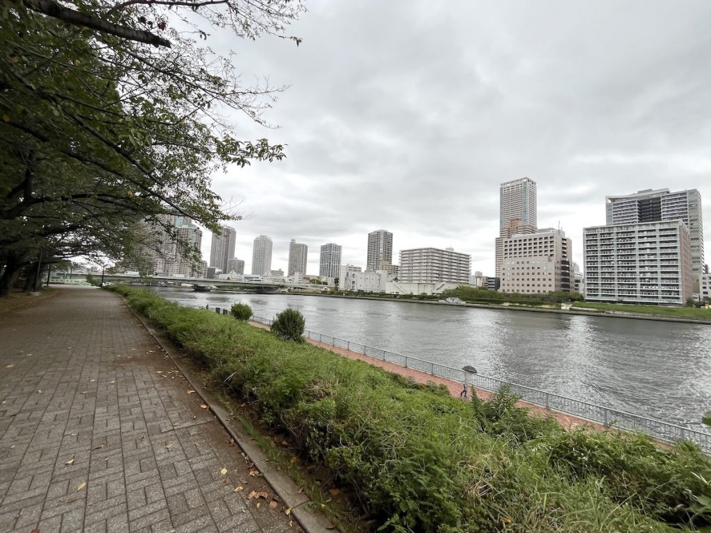 明石町河岸公園