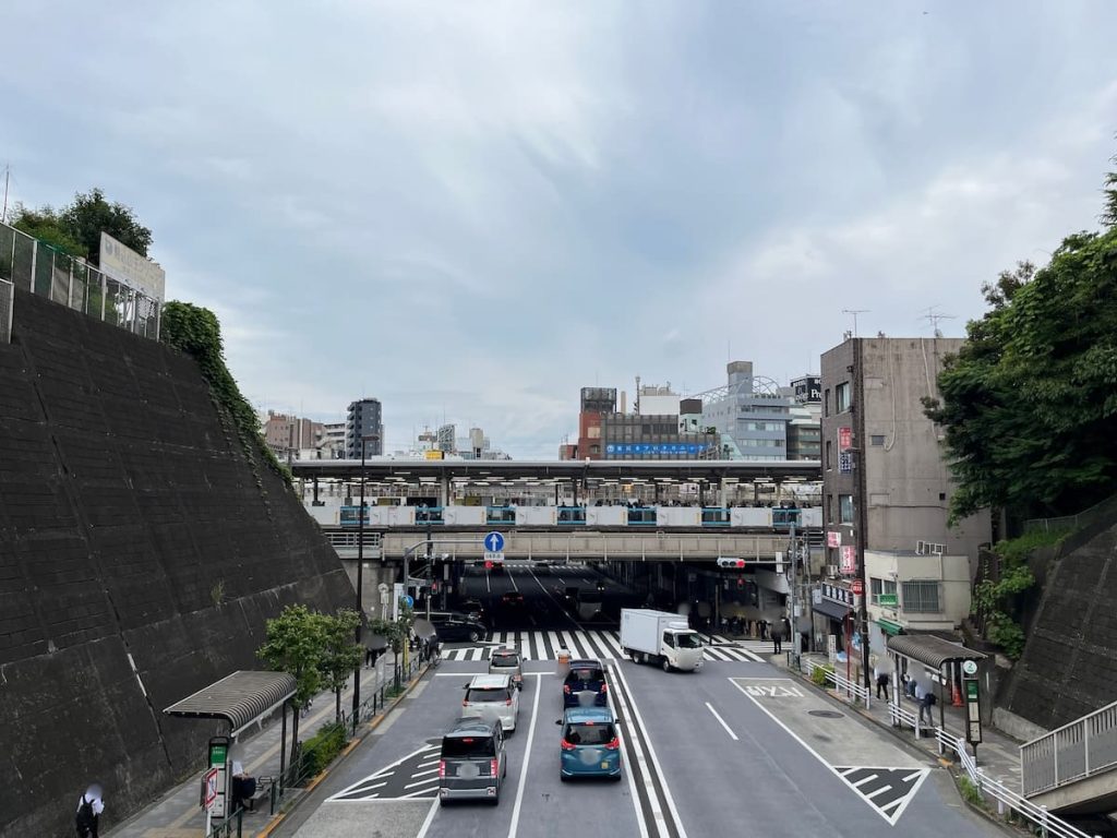 西日暮里周辺の街並みを現地調査！再開発情報とおすすめスポットをご紹介
