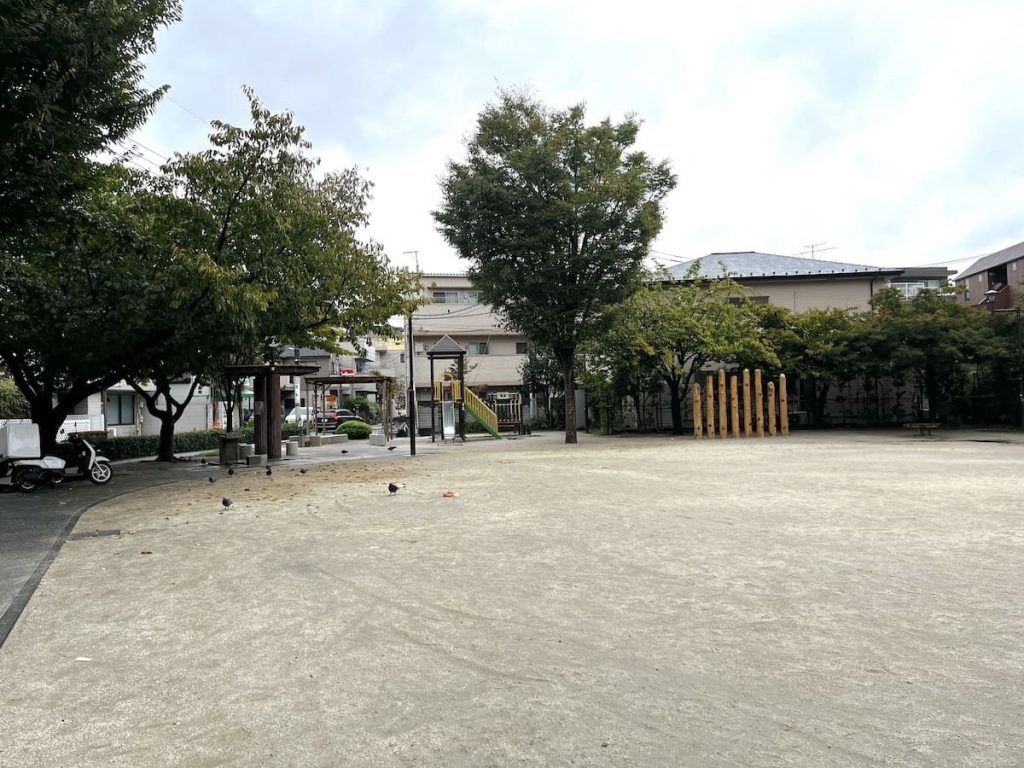 かるがもひろば