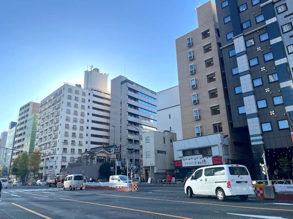 泉岳寺駅 西側の街並み