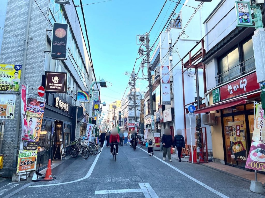 遊座大山商店街のようす