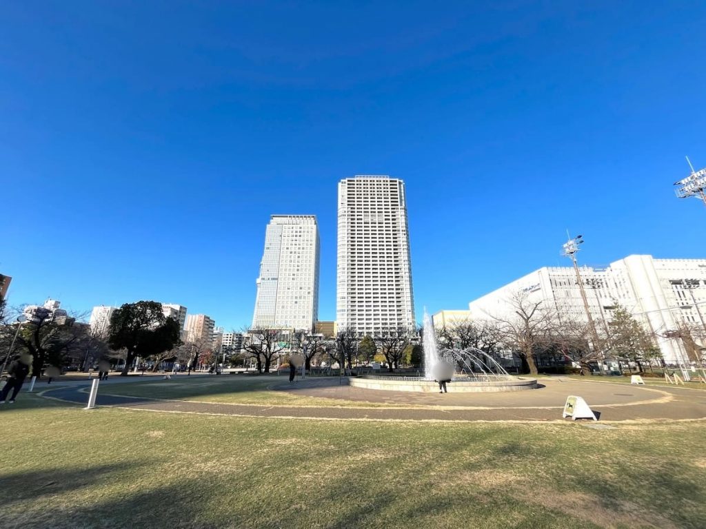 水と緑と花の広場