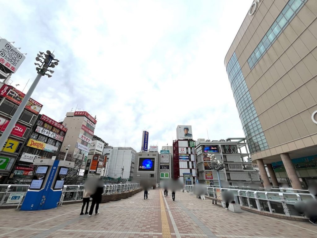 北千住駅　西口側の街並み