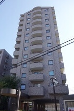 ＜川崎市高津区＞お買い物はポレポレ通りで！イルミネーションが輝く～溝の口・高津のマンション～