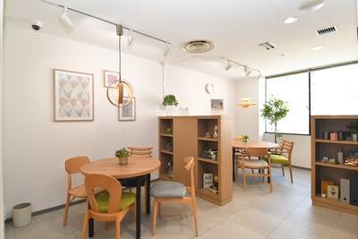 ＜新店舗のご紹介＞カフェ風の明るい店内♪蒲田営業所に行ってきました！